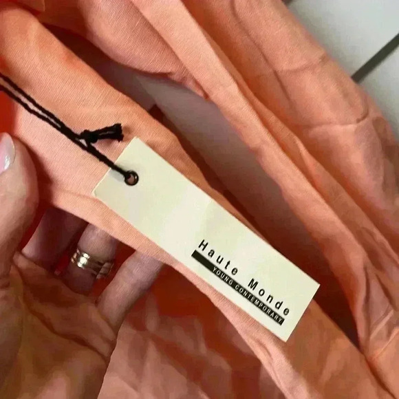Haute Monde Long Sleeve Button Up Top Peach Size Medium NWT - Picture 3 of 6